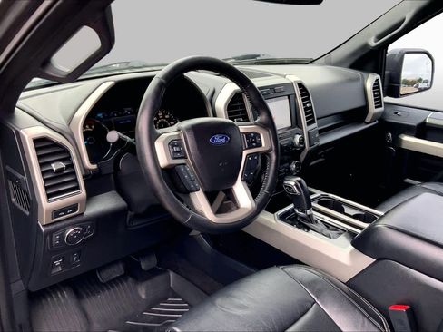 Used 2019 Ford F150 Lariat w/ Equipment Group 502A Luxury RWD image 16