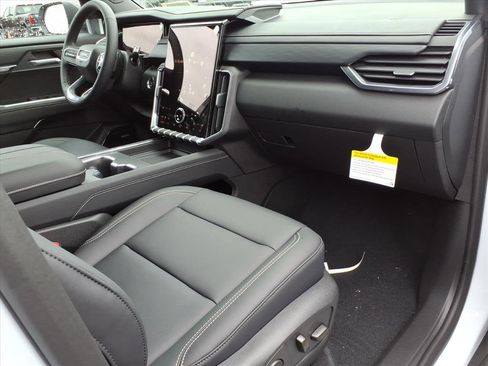 New 2026 GMC Acadia Elevation w/ Black Edition image 9