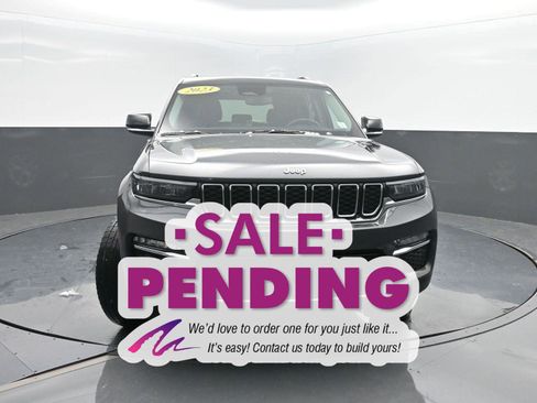 Used 2023 Jeep Grand Cherokee Limited image 44