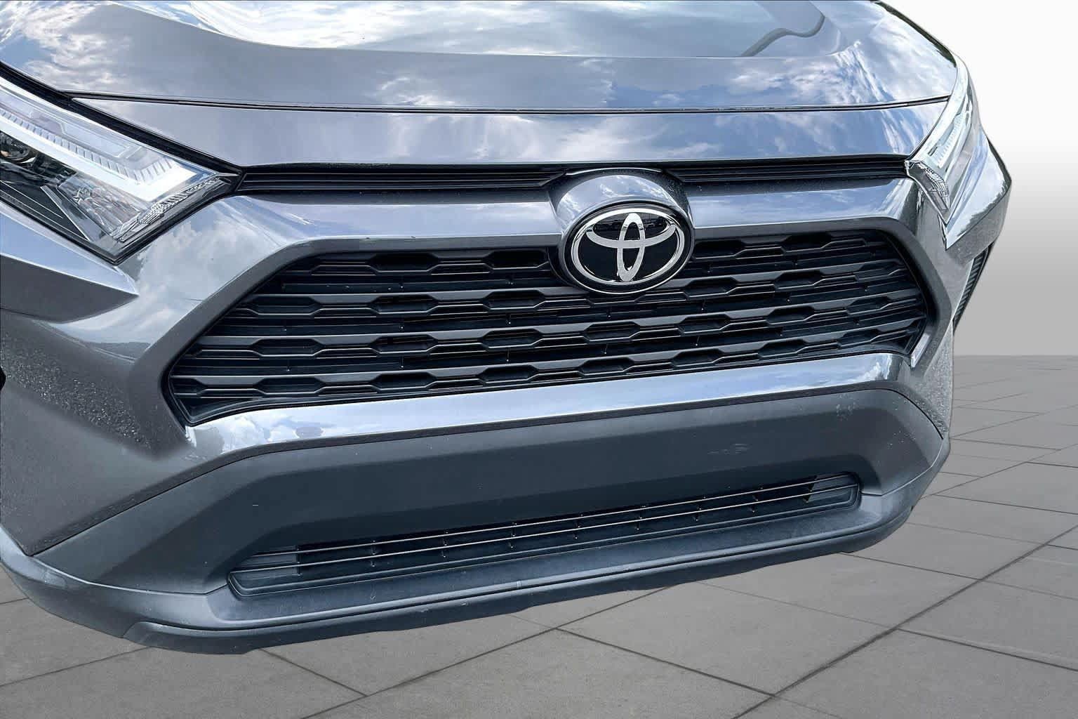 Used 2023 Toyota RAV4 LE FWD image 29