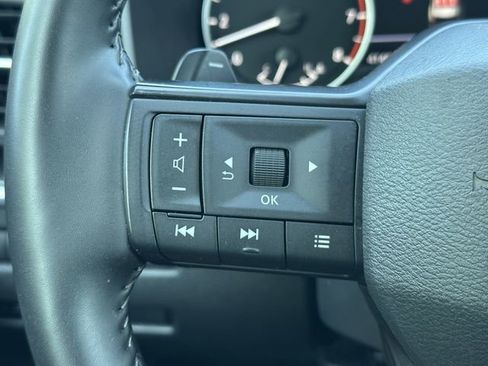 Certified 2025 Nissan Rogue SV FWD image 27