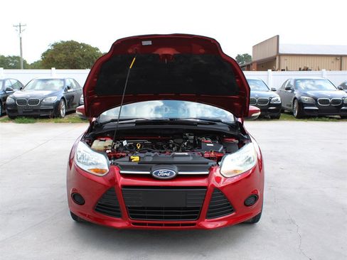 Used 2013 Ford Focus SE image 32