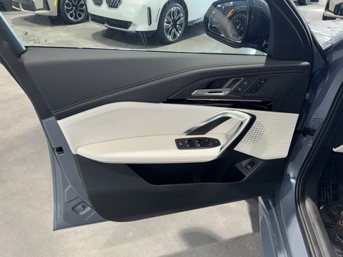 New 2026 BMW X2 xDrive28i w/ M Sport Package AWD/4WD image 13