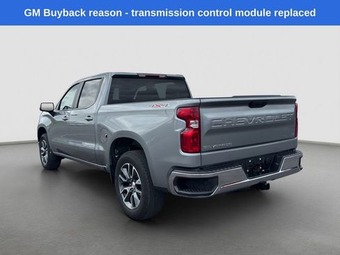 Used 2024 Chevrolet Silverado 1500 LT AWD/4WD image 4