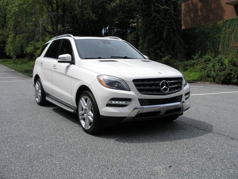 Used 2013 Mercedes-Benz ML 350 4MATIC image 1