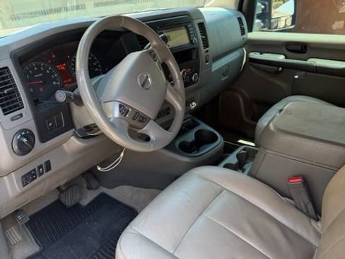 Used 2019 Nissan NV 3500 SL RWD image 11