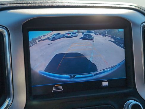 Used 2021 GMC Sierra 1500 Elevation image 18