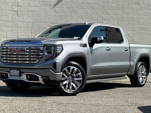 Used 2023 GMC Sierra 1500 Denali w/ Denali Reserve Package AWD/4WD image 8