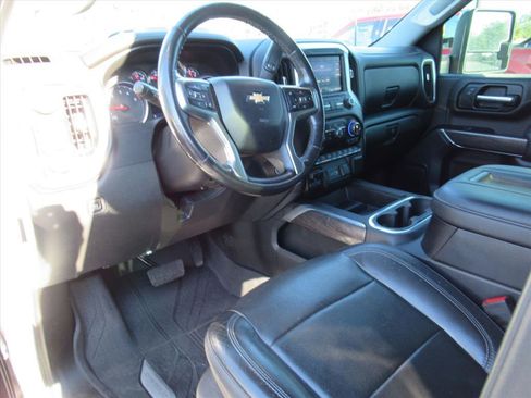 Used 2020 Chevrolet Silverado 2500 LTZ w/ LTZ Plus Package image 18