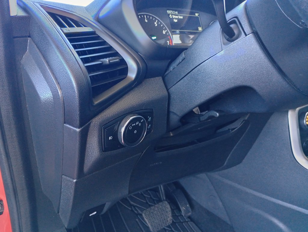 Used 2021 Ford EcoSport Titanium FWD image 14