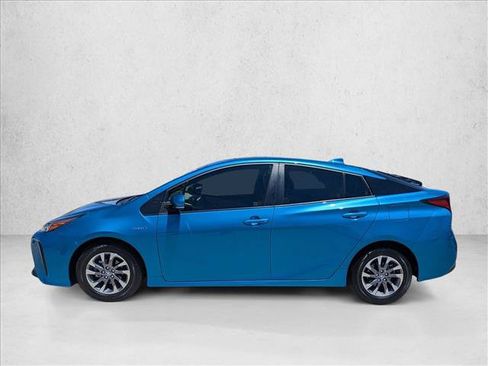 Certified 2021 Toyota Prius Limited w/ Premium Convenience Package FWD image 9