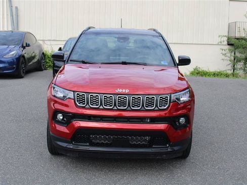 Used 2026 Jeep Compass Limited AWD/4WD image 3