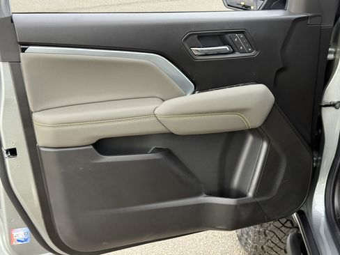 New 2026 Chevrolet Traverse LT w/ Driver Confidence Package image 9