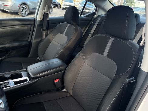 Used 2025 Nissan Sentra SV image 36