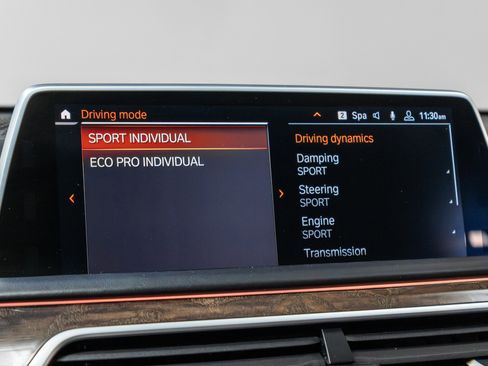 Used 2020 BMW 750i xDrive image 69