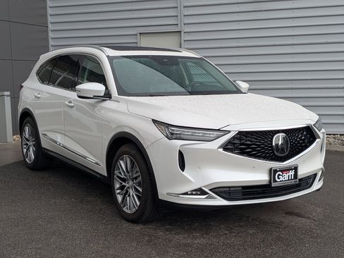 Used 2023 Acura MDX SH-AWD w/ Advance Package image 3