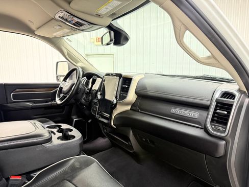 Used 2024 RAM 2500 Laramie AWD/4WD image 14