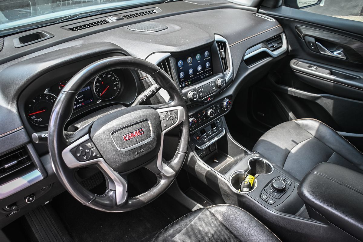 Used 2020 GMC Terrain SLT w/ Preferred Package AWD/4WD image 9