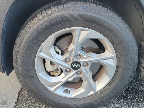 Certified 2022 Hyundai Tucson SE w/ Winter Package image 25