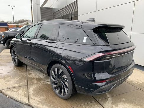 New 2026 Lincoln Nautilus Reserve w/ Jet Appearance Package image 10