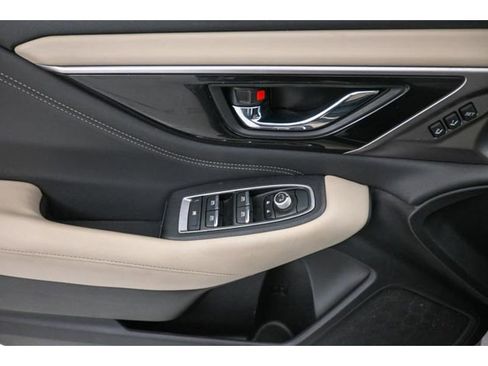 Used 2020 Subaru Outback Limited image 7