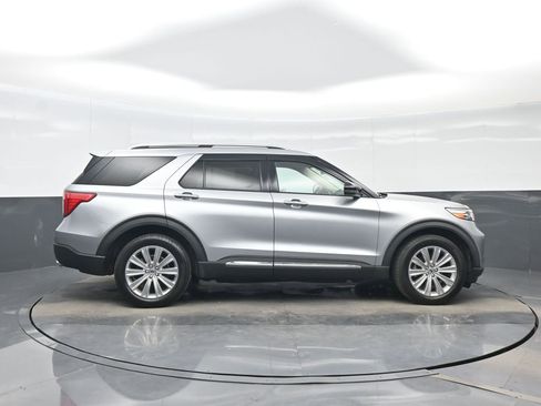 Used 2020 Ford Explorer Limited w/ Class III Trailer Tow Package AWD/4WD image 7