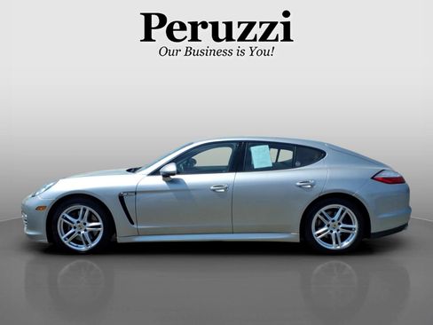 Used 2012 Porsche Panamera RWD image 7