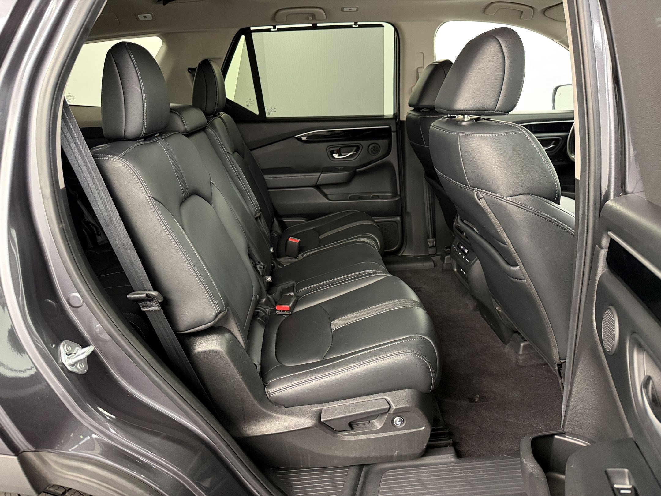 Certified 2024 Honda Pilot Touring image 31