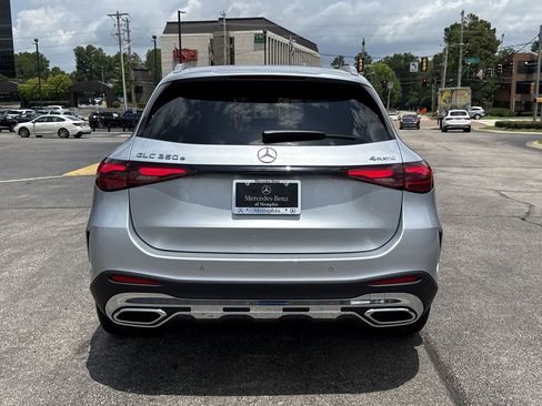 New 2025 Mercedes-Benz GLC 350e GLC 350e image 4