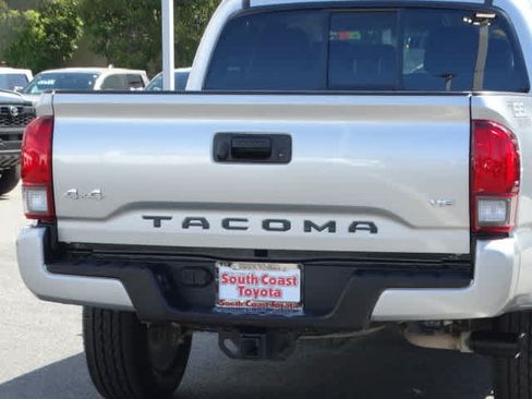 Used 2023 Toyota Tacoma SR AWD/4WD image 14