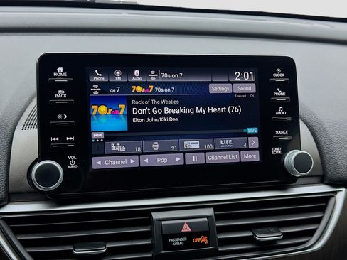 Used 2018 Honda Accord EX-L image 11
