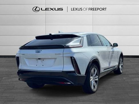 Used 2024 Cadillac Lyriq Tech w/ Driver Assist Package AWD/4WD image 4