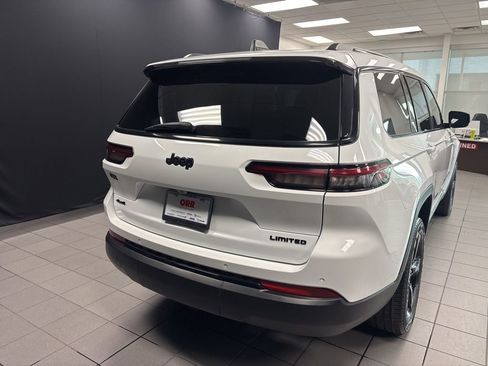 Used 2024 Jeep Grand Cherokee L Limited w/ Black Appearance Package image 4