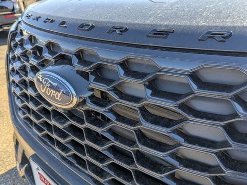 New 2026 Ford Explorer ST-Line image 23