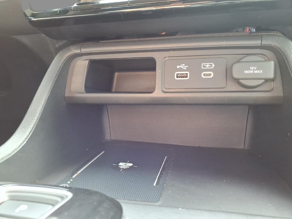 Used 2025 Honda Pilot Touring image 26