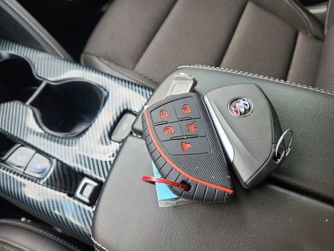 Used 2022 Buick Envision Preferred image 49