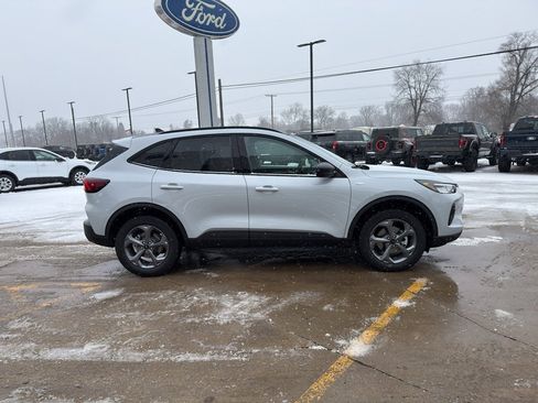 Used 2026 Ford Escape ST-Line w/ Tech Pack #1 image 7
