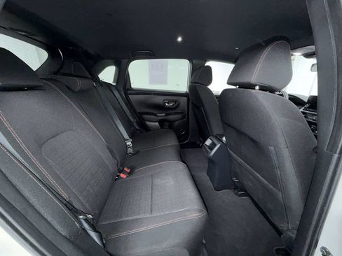 Used 2025 Honda HR-V Sport image 17