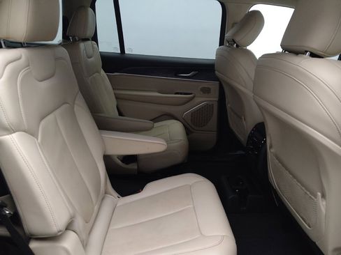 Used 2021 Jeep Grand Cherokee L Limited w/ MOPAR Finishing Package image 19