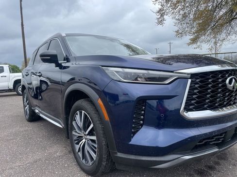 Used 2023 INFINITI QX60 Sensory w/ Cargo Package FWD image 11