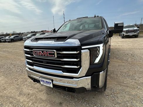 New 2026 GMC Sierra 2500 SLT image 12