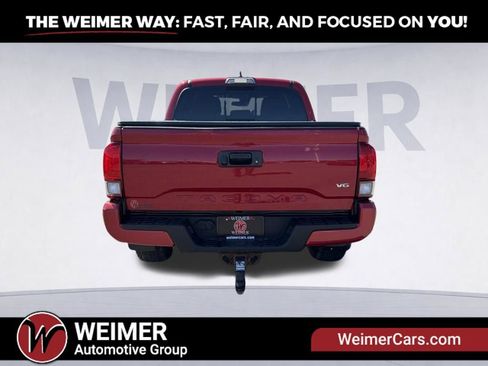 Used 2019 Toyota Tacoma TRD Sport w/ Four Season Floor Mat Package AWD/4WD image 4