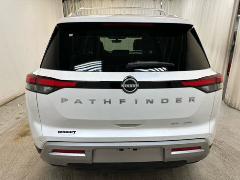 New 2025 Nissan Pathfinder SL image 7