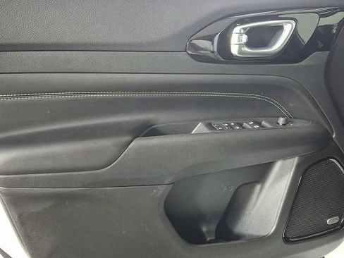 Used 2022 Jeep Compass High Altitude AWD/4WD image 14