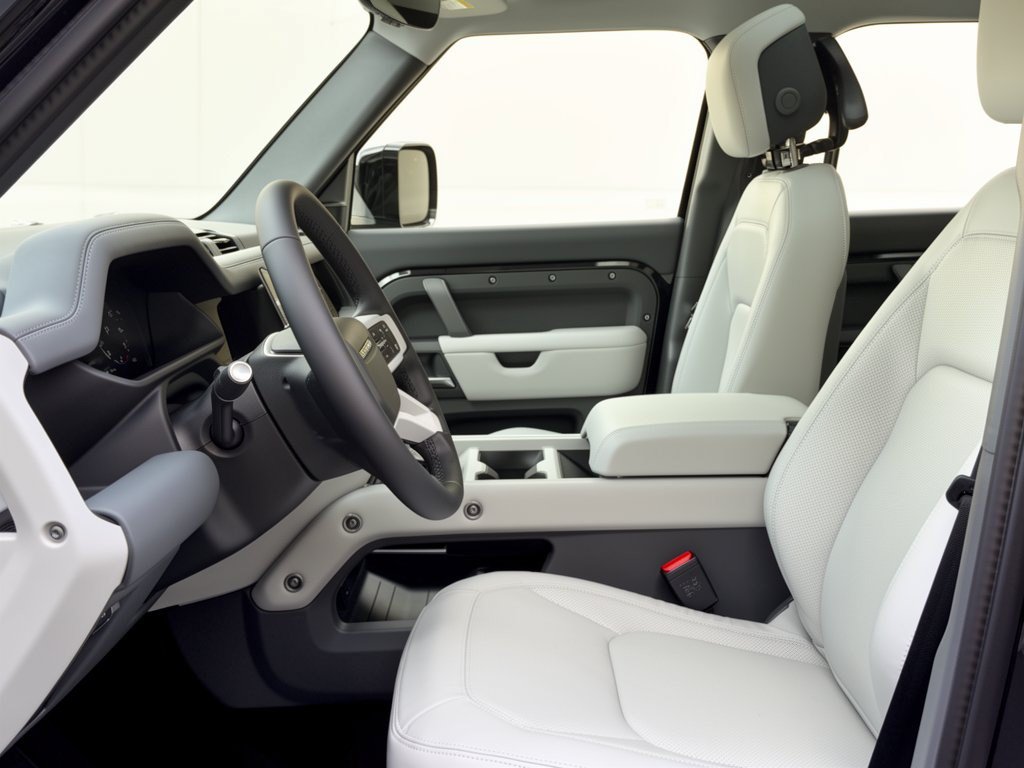 New 2026 Land Rover Defender 110 S AWD/4WD image 5