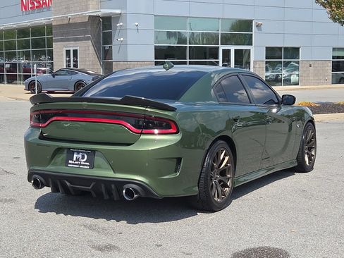Used 2018 Dodge Charger R/T Scat Pack RWD image 5