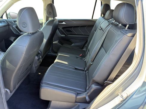 Used 2022 Volkswagen Tiguan SE image 16