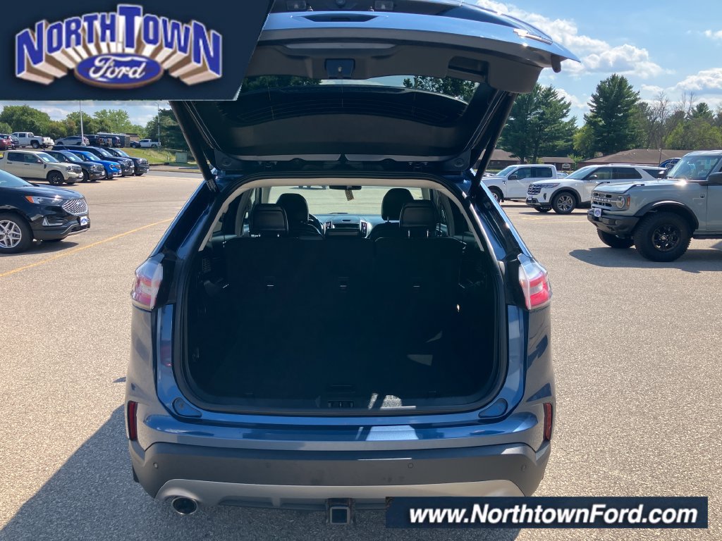 Used 2019 Ford Edge SEL w/ Equipment Group 201A AWD/4WD image 18