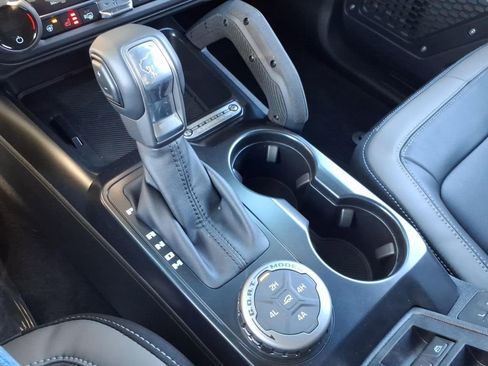 New 2026 Ford Bronco Outer Banks w/ Sasquatch Package image 21