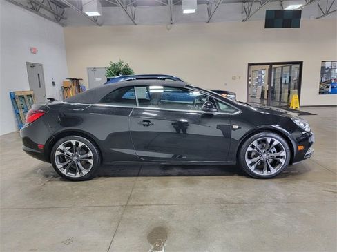 Used 2017 Buick Cascada Premium image 5